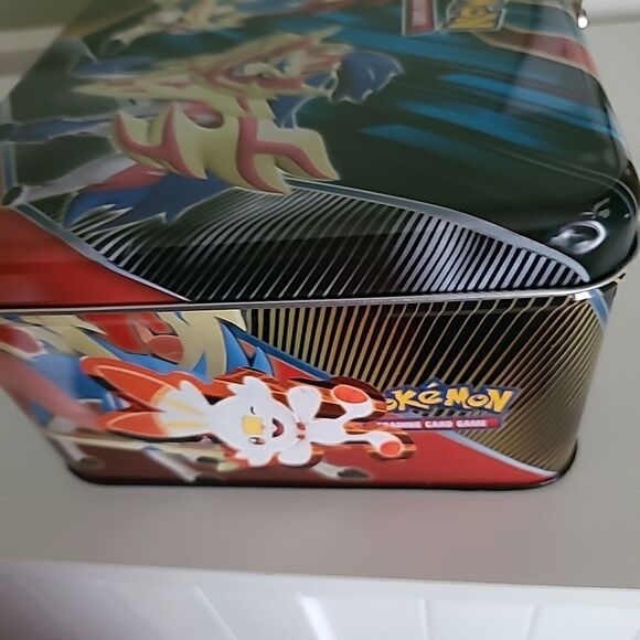 Pokémon Trading Card Tin Box - Picture 5 of 9